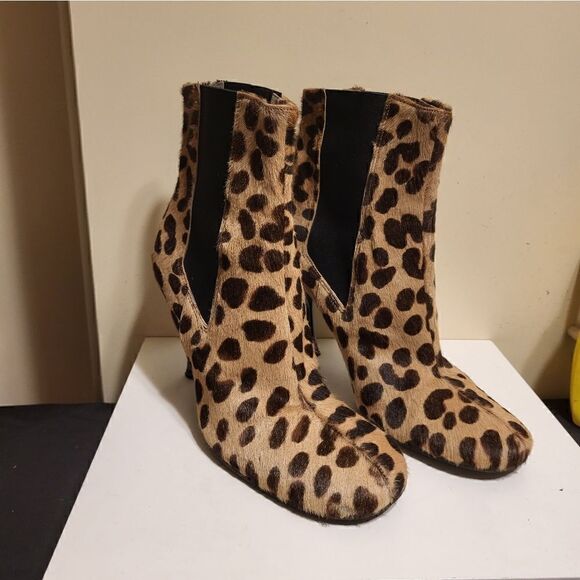 D&G Leopard Print Calfshair Ankle Boots Leather Lined Sz.7/37 MSRP $795 - Picture 2 of 10